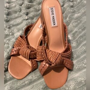 Steve Madden Women's Brown Woven Sandals
